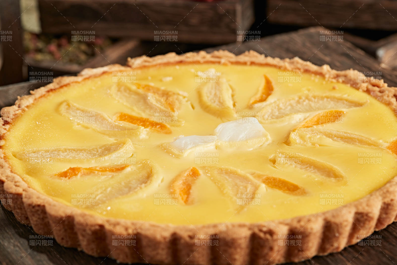 圆形烤苹果派图片