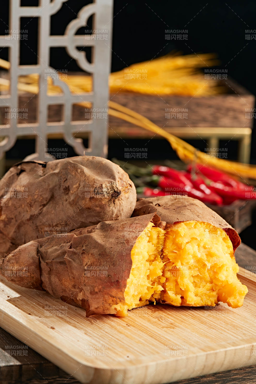 童年回忆小吃烤红薯图片