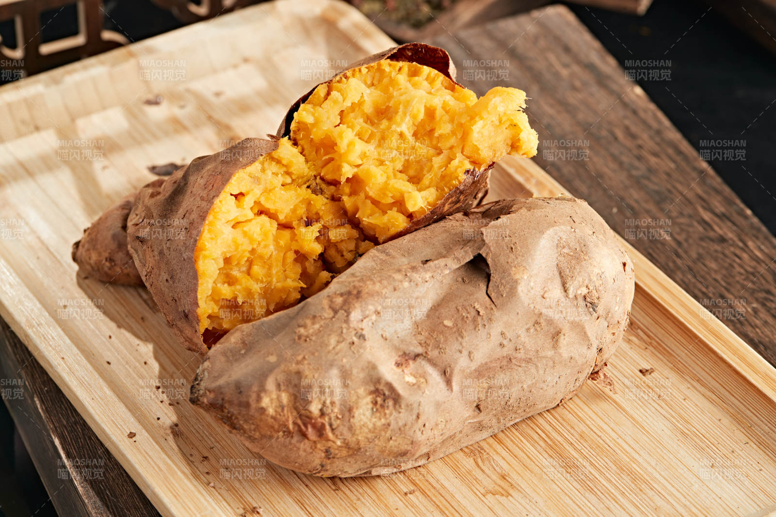 童年回忆小吃烤红薯图片