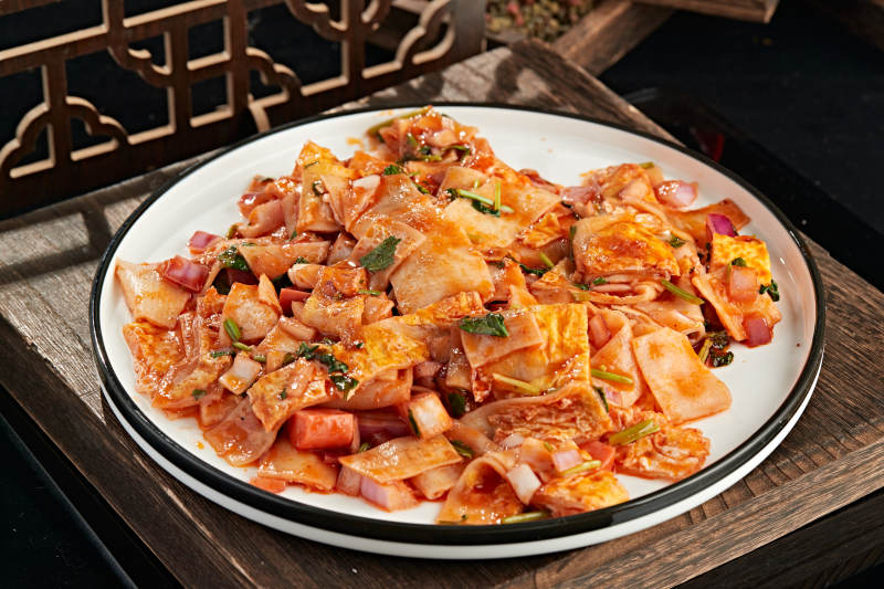 铁板东北烤冷面图片