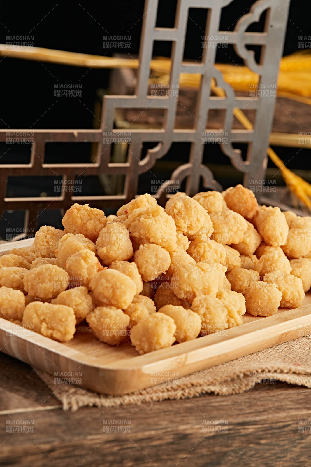 西餐油炸鸡块鸡米花图片