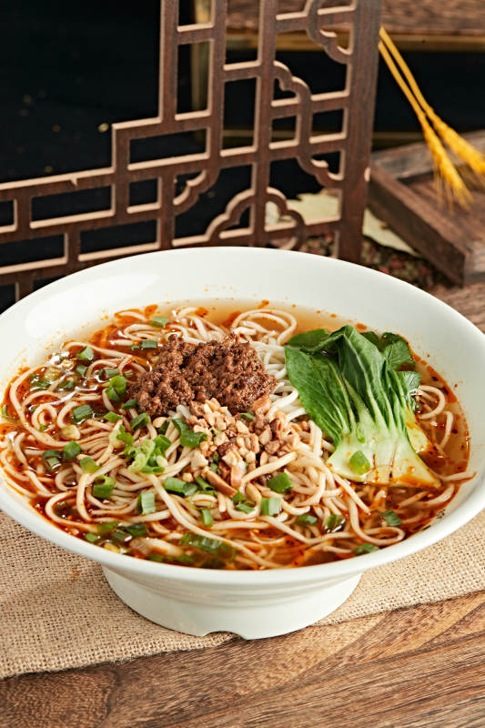 肉臊子红油拉面图片