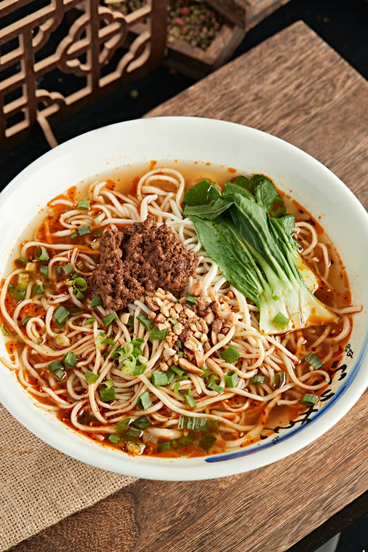 肉臊子红油拉面图片