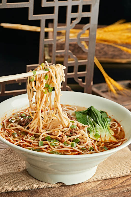 肉臊子红油拉面图片