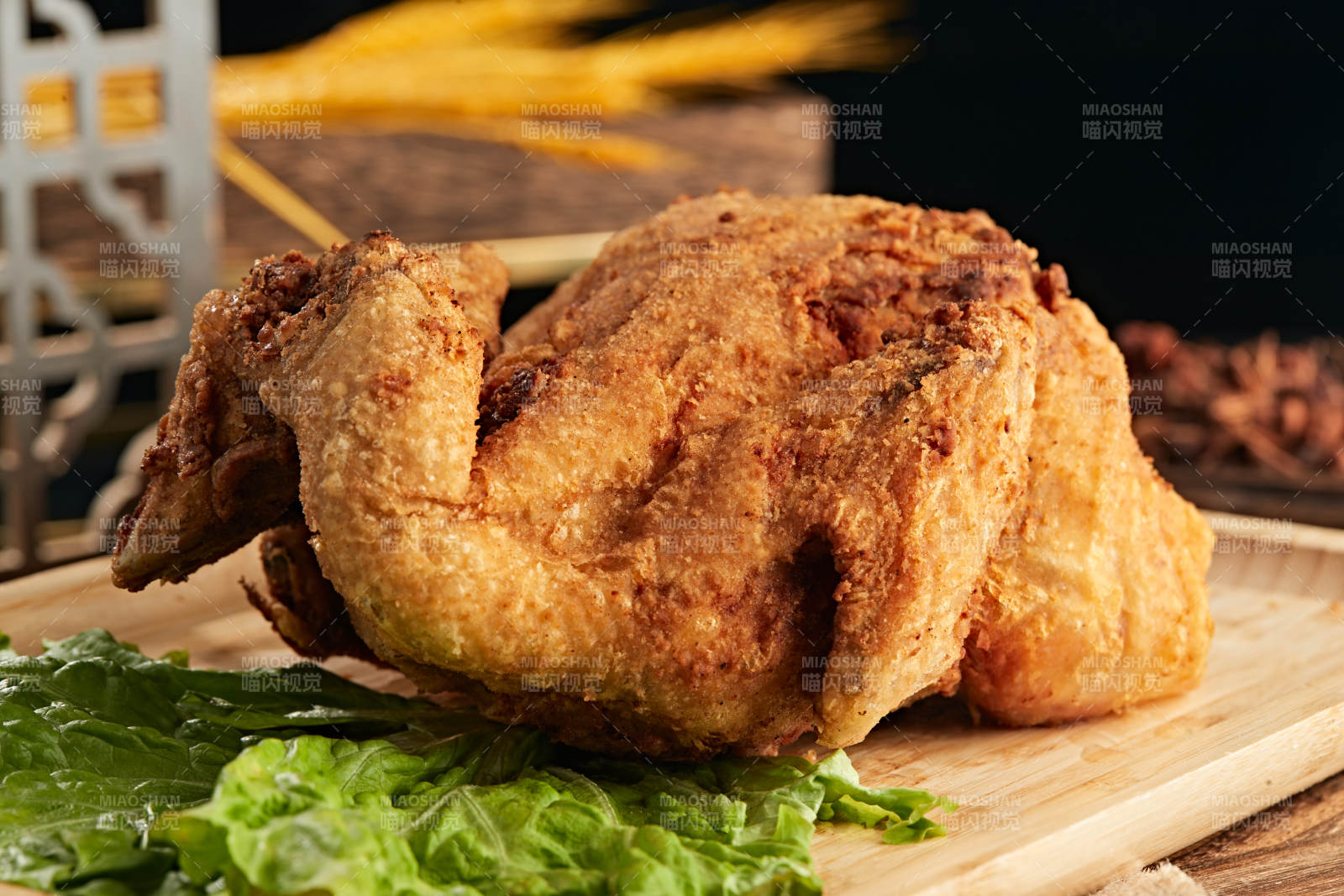 油炸整只鸡图片