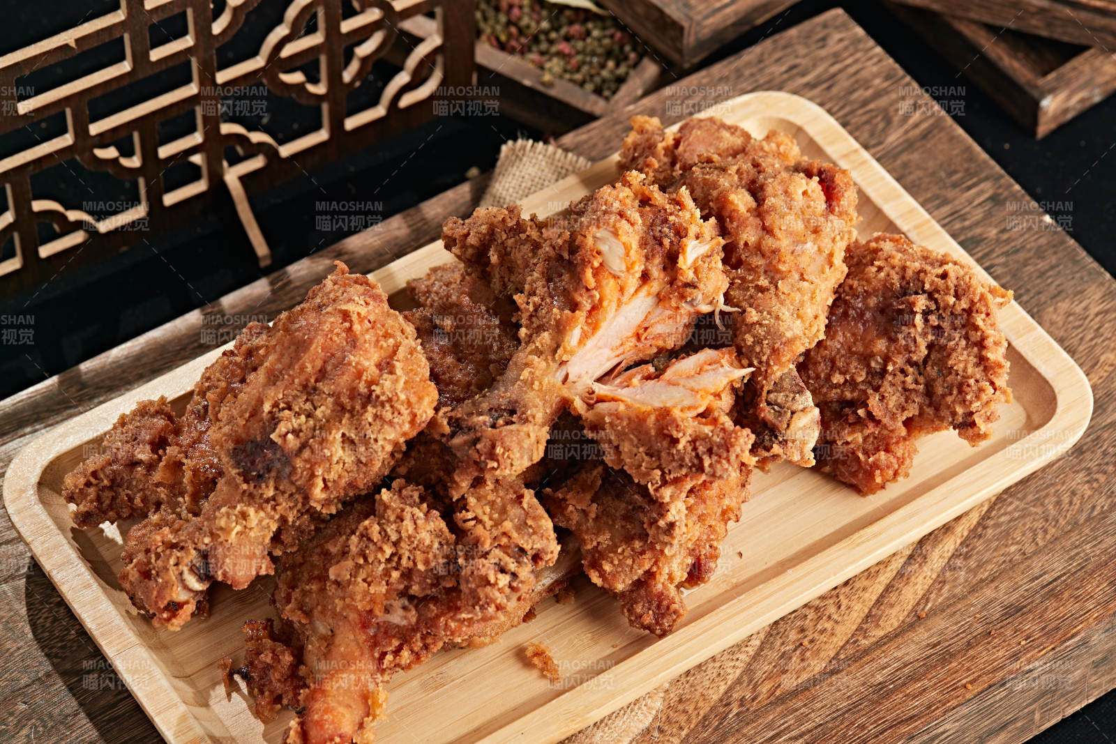 美味油炸整鸡腿图片