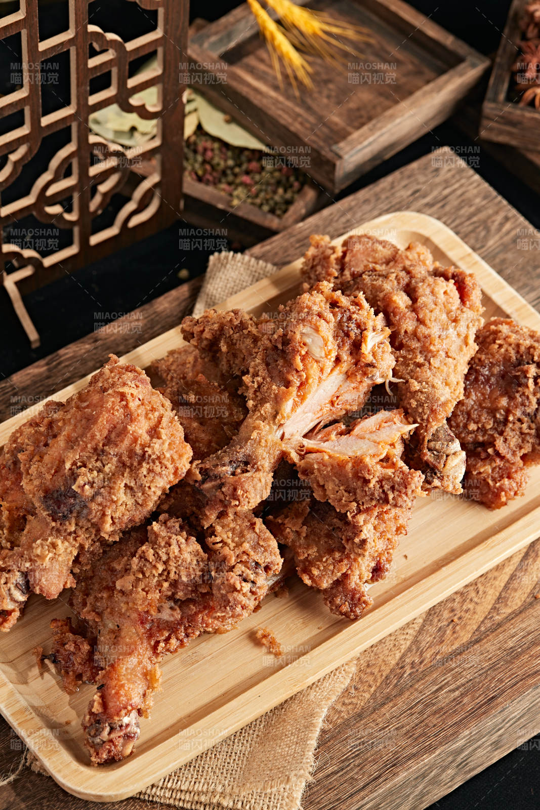 美味油炸整鸡腿图片