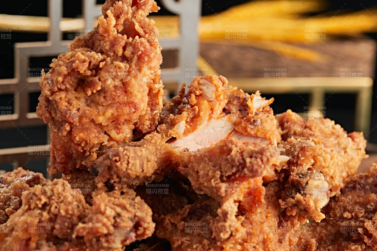 美味油炸整鸡腿图片