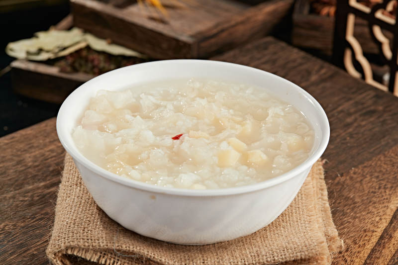 枸杞银耳白米粥图片