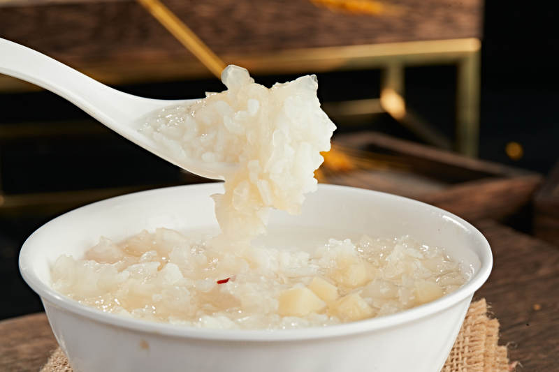 枸杞银耳白米粥图片