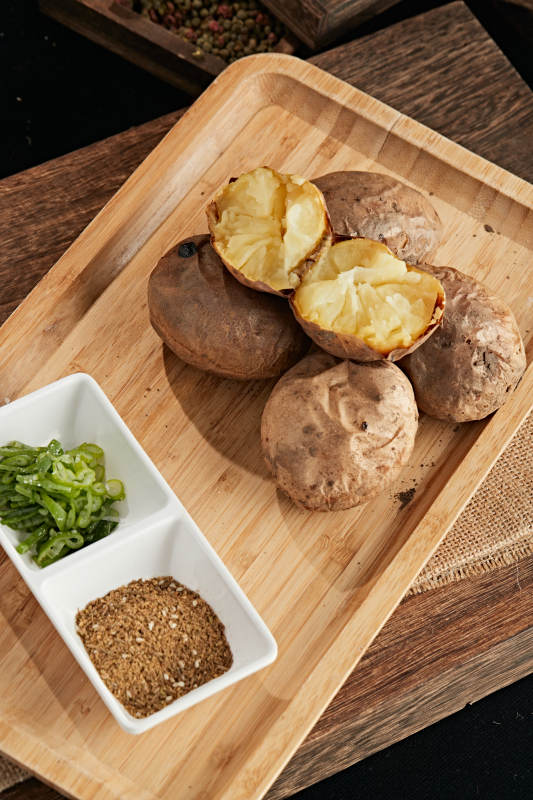 童年回忆小吃烤土豆烤山药图片