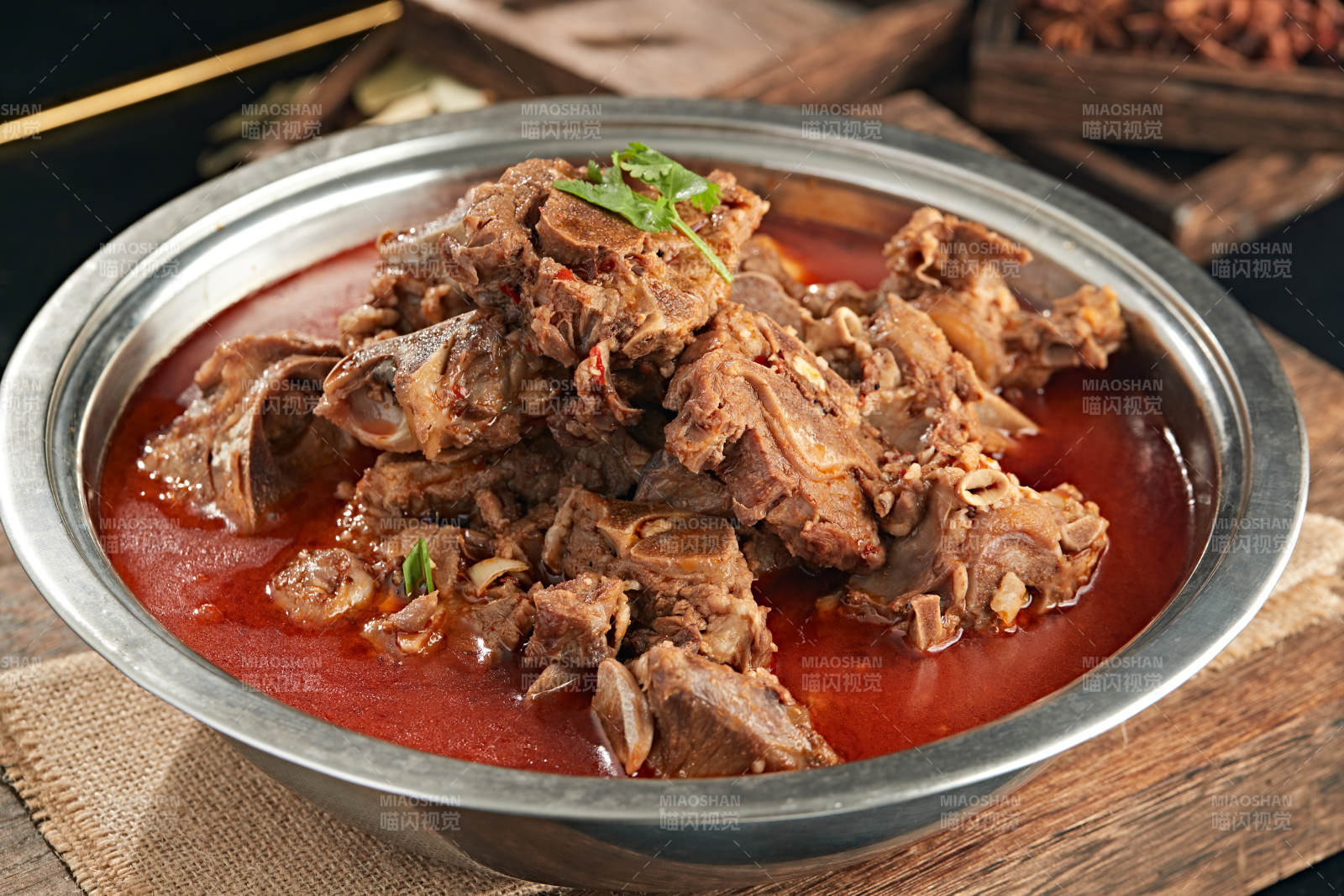 草原香辣锅仔羊蝎子图片