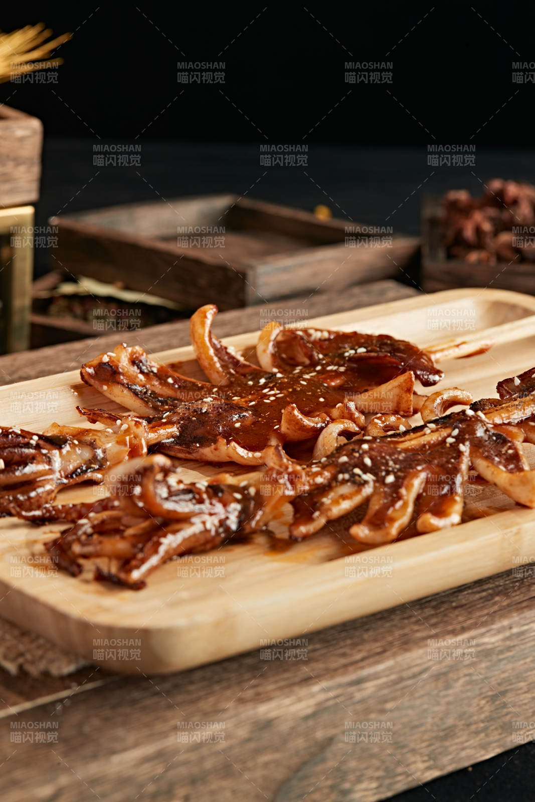 铁板香烤大鱿鱼图片