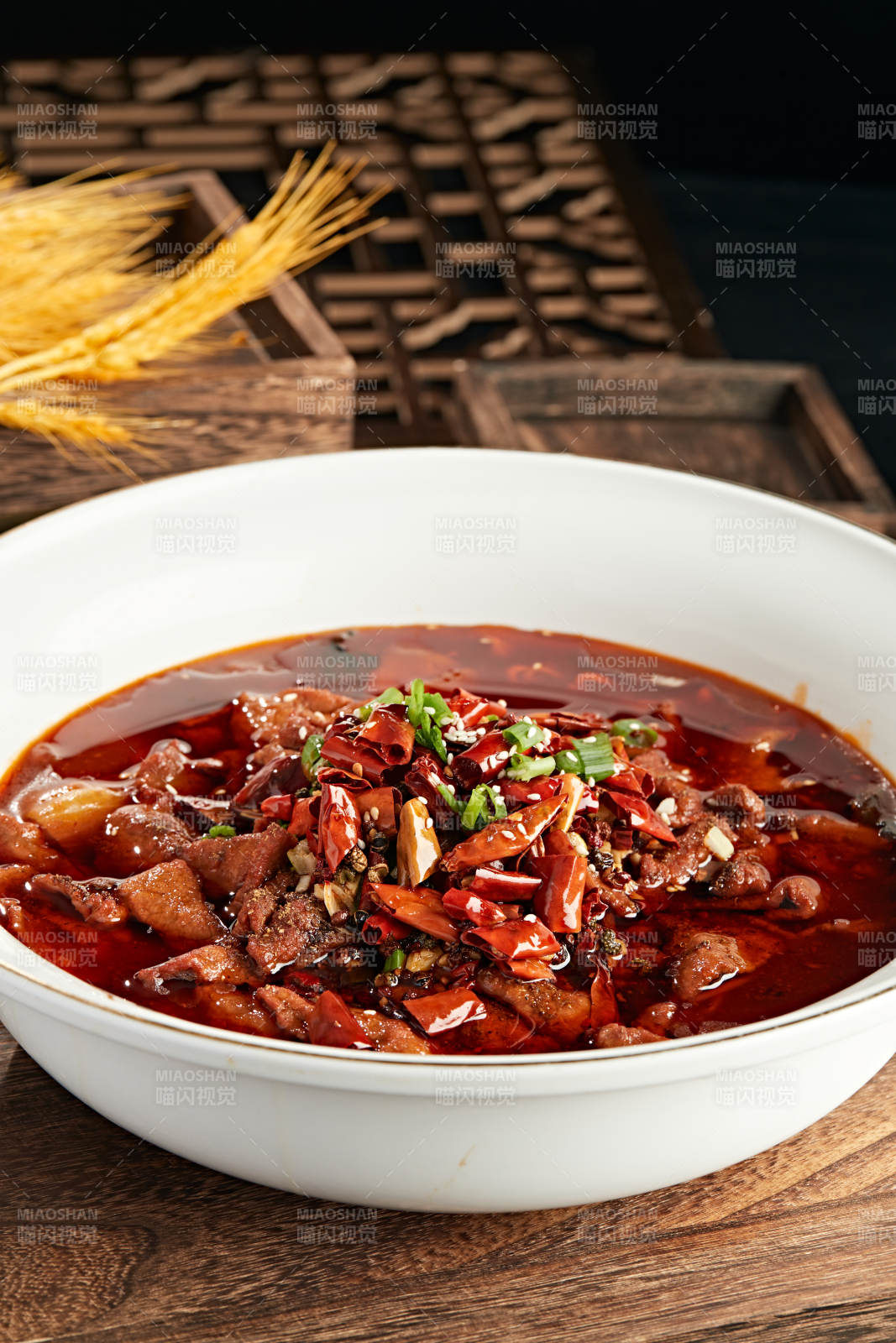 川味红油麻辣水煮肉图片