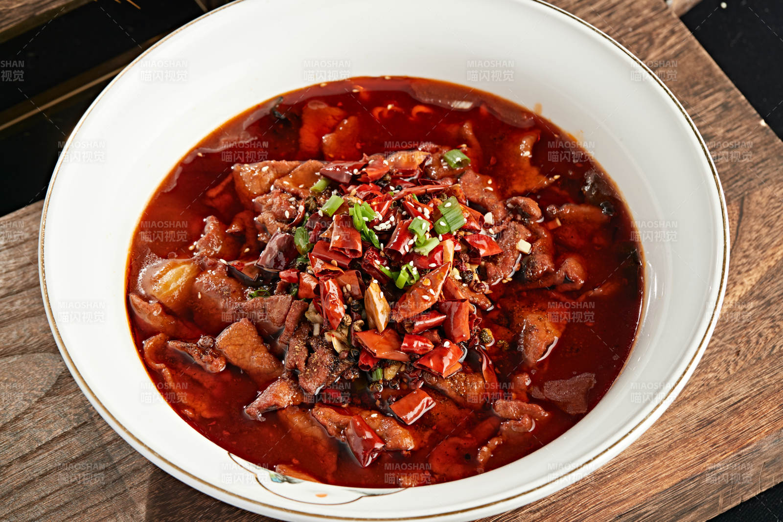 川味红油麻辣水煮肉图片