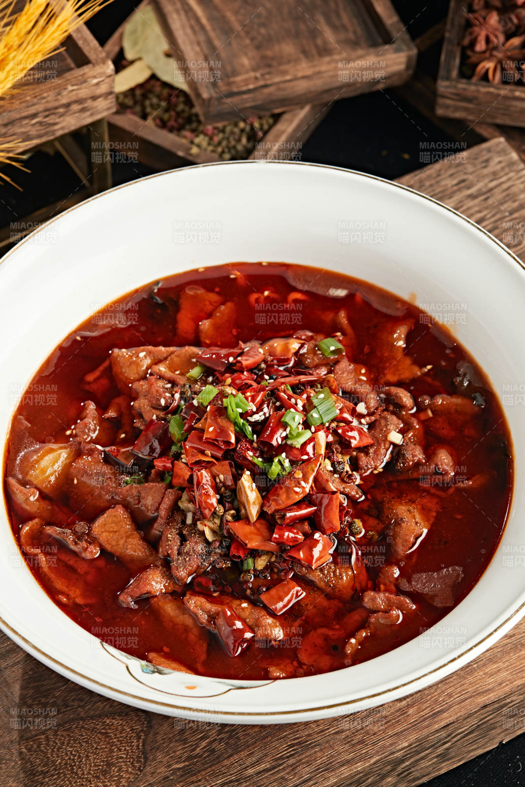 川味红油麻辣水煮肉图片