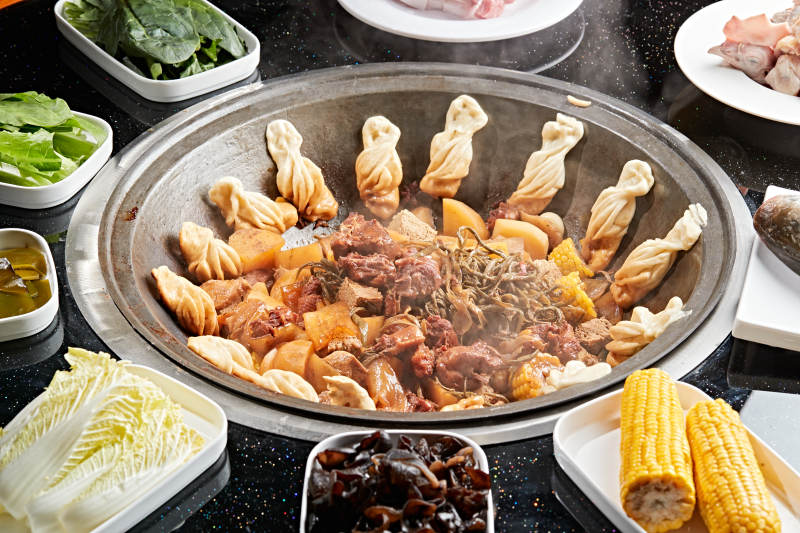 东北铁锅乱炖图片