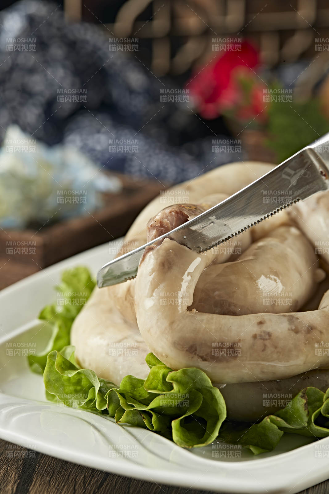 水煮传统蒙餐羊肉肠羊白肠图片