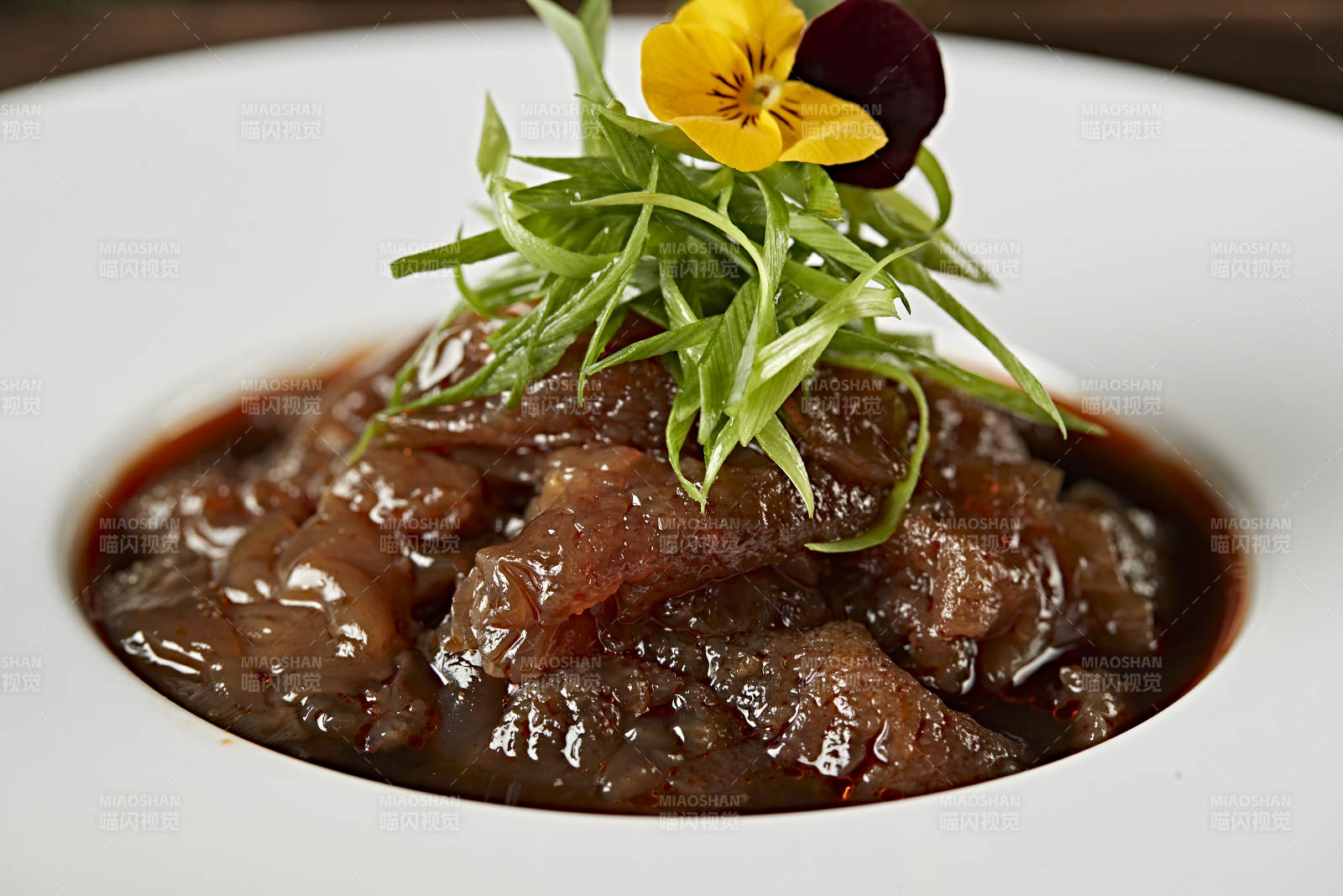 红油凉拌老醋蛰头图片