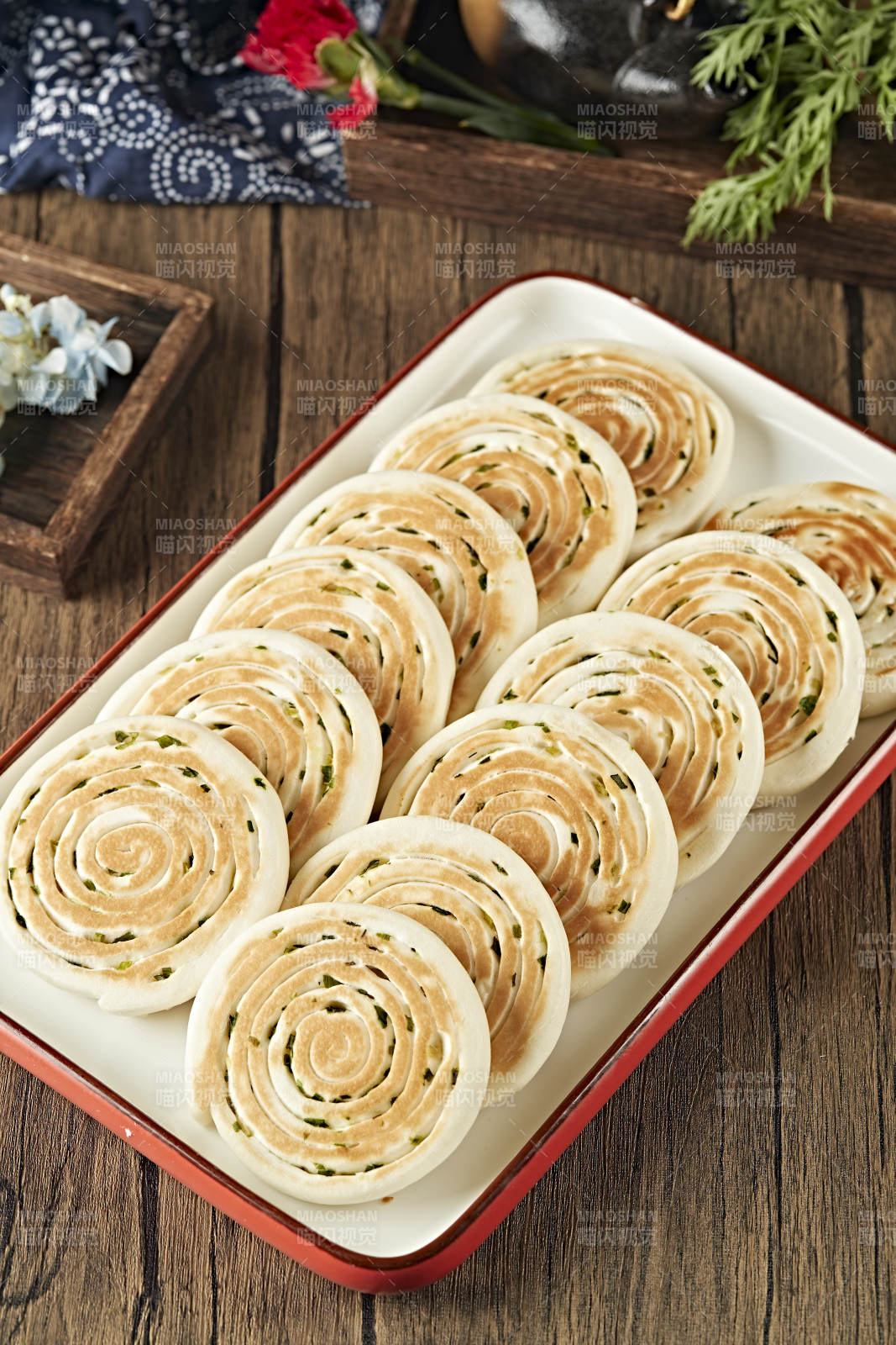 传统葱花饼葱油饼图片