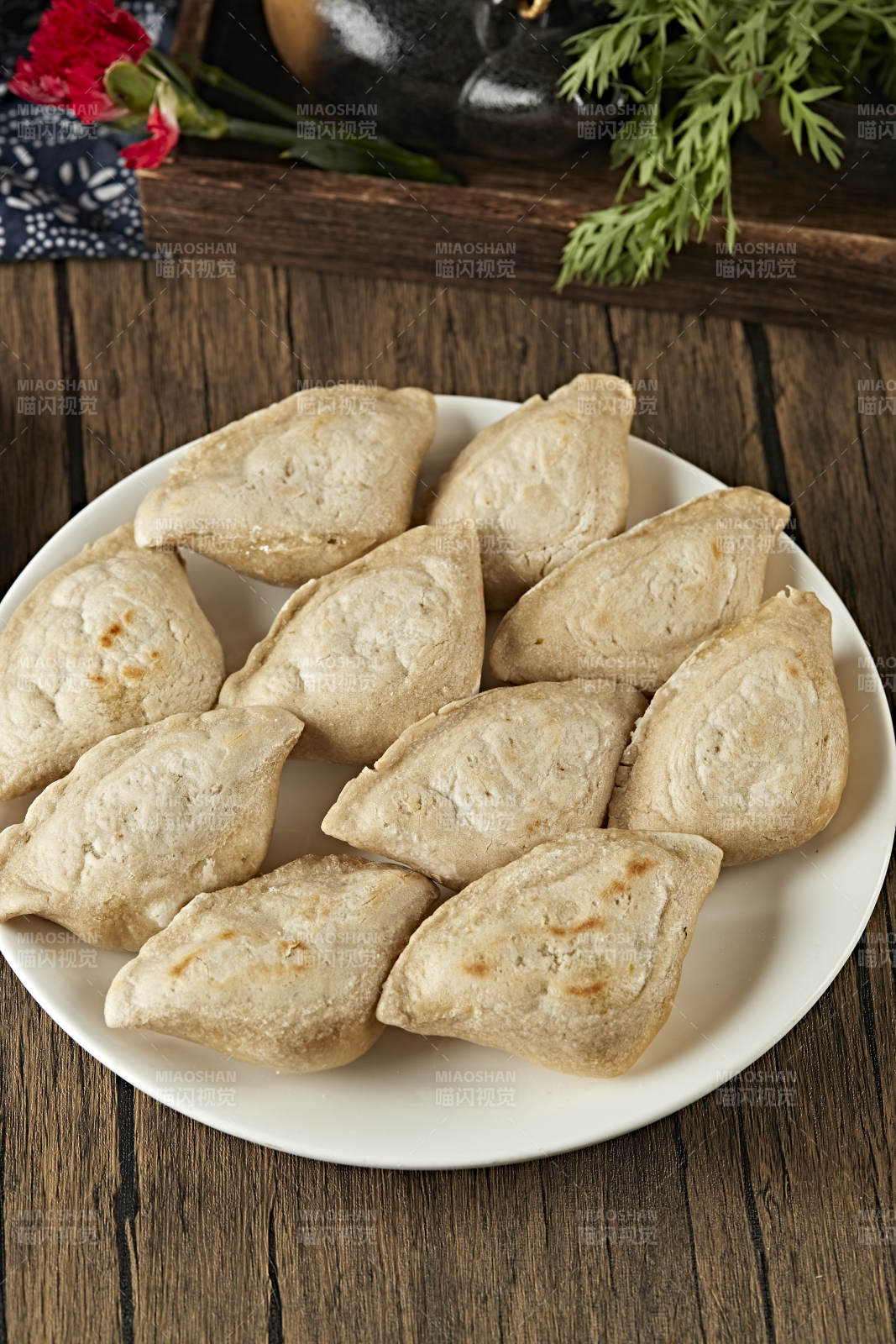 锅巴莜面蒸饺子图片