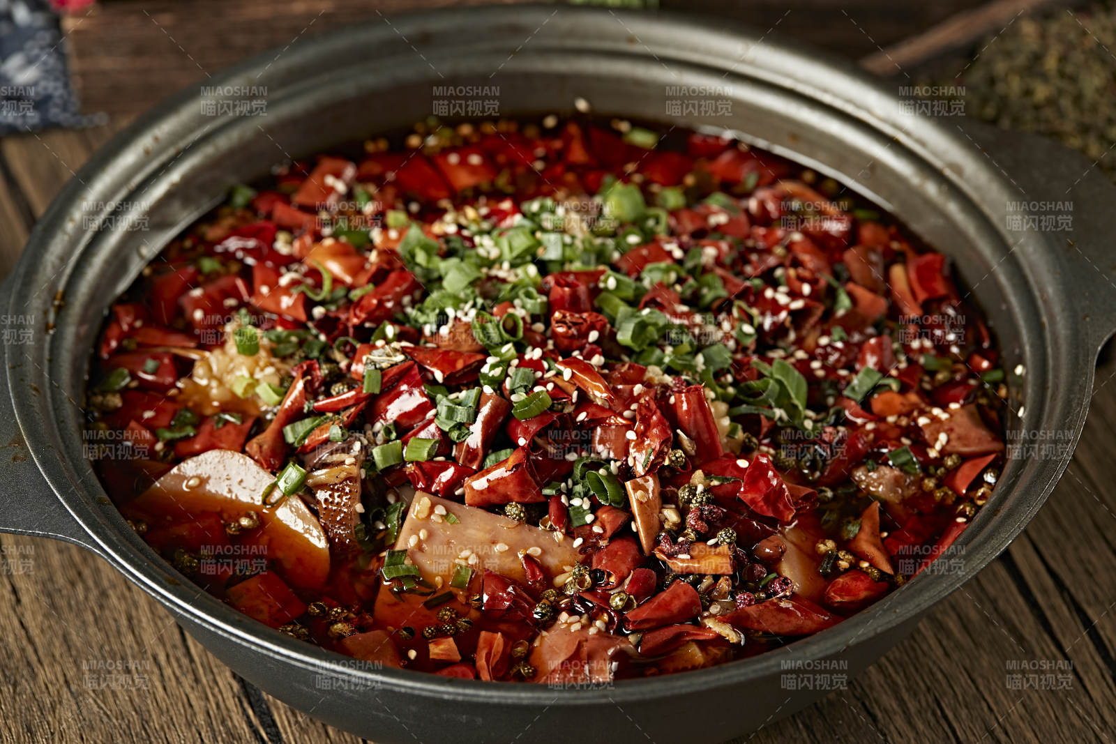 砂锅香辣毛血旺图片