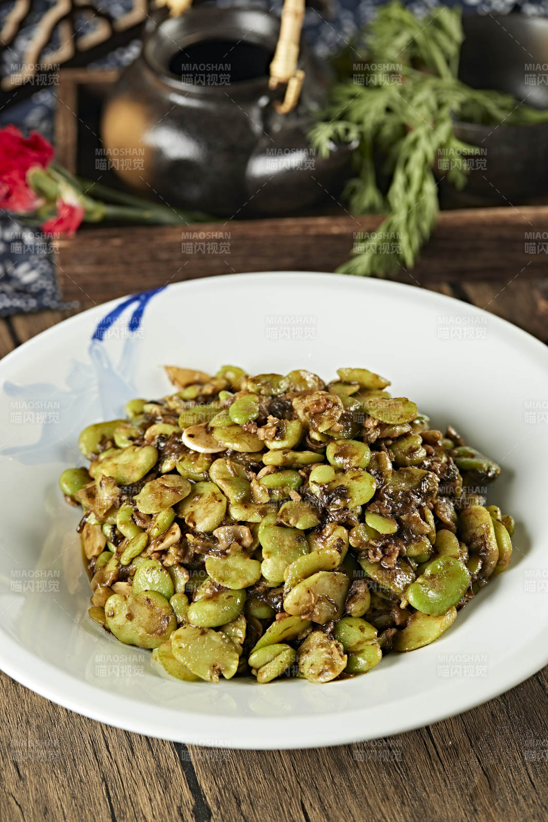 肉沫梅菜炒蚕豆图片