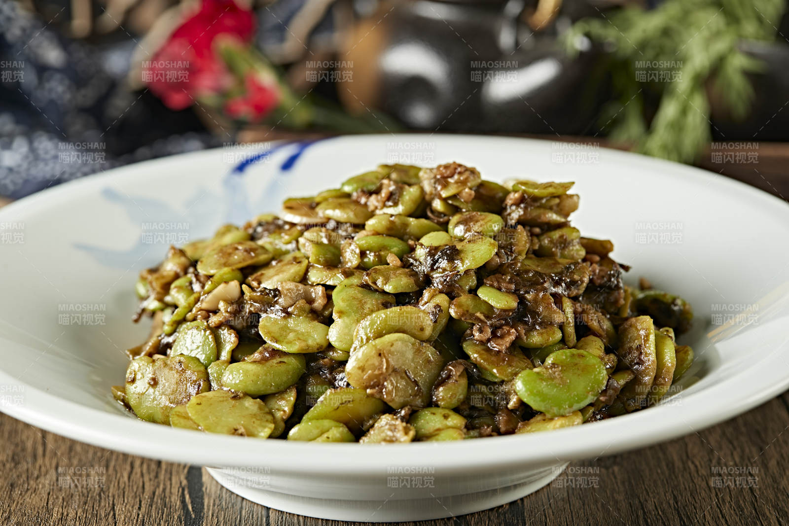 肉沫梅菜炒蚕豆图片