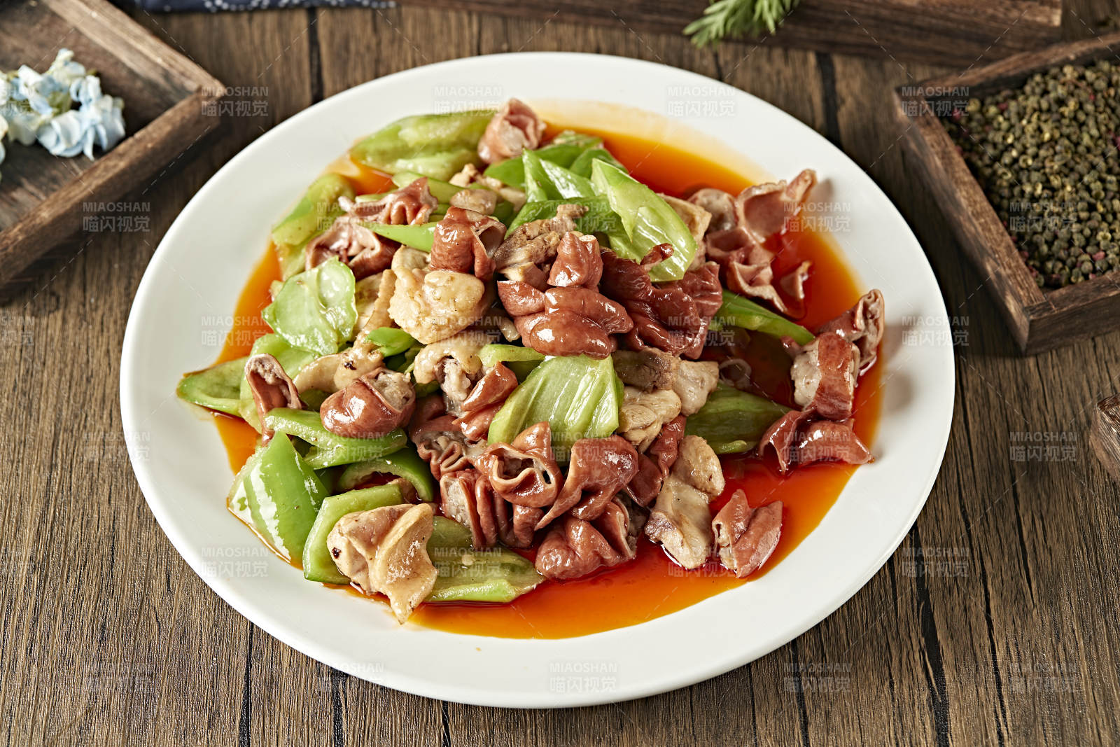 尖椒肥肠鸡图片