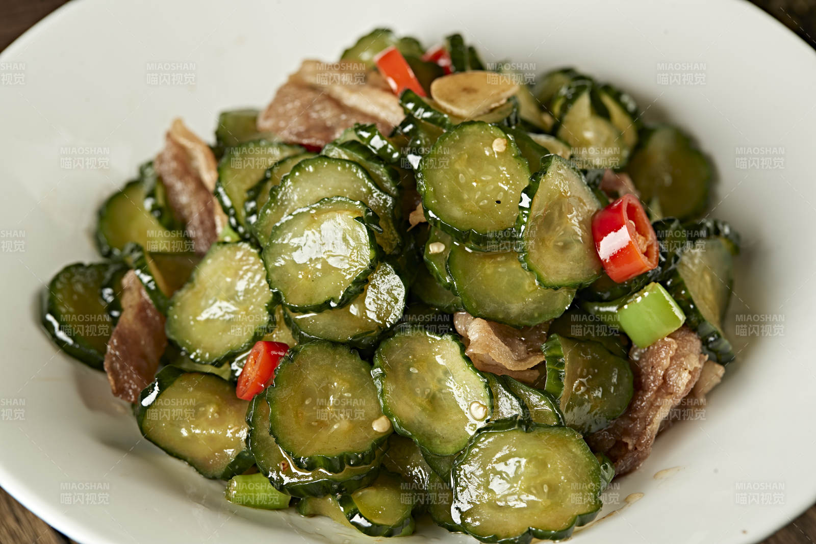 米椒鲜黄瓜片炒肉图片