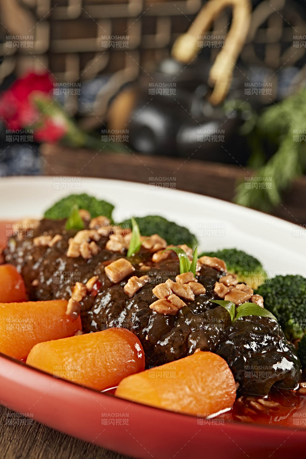 红油捞汁大海参图片