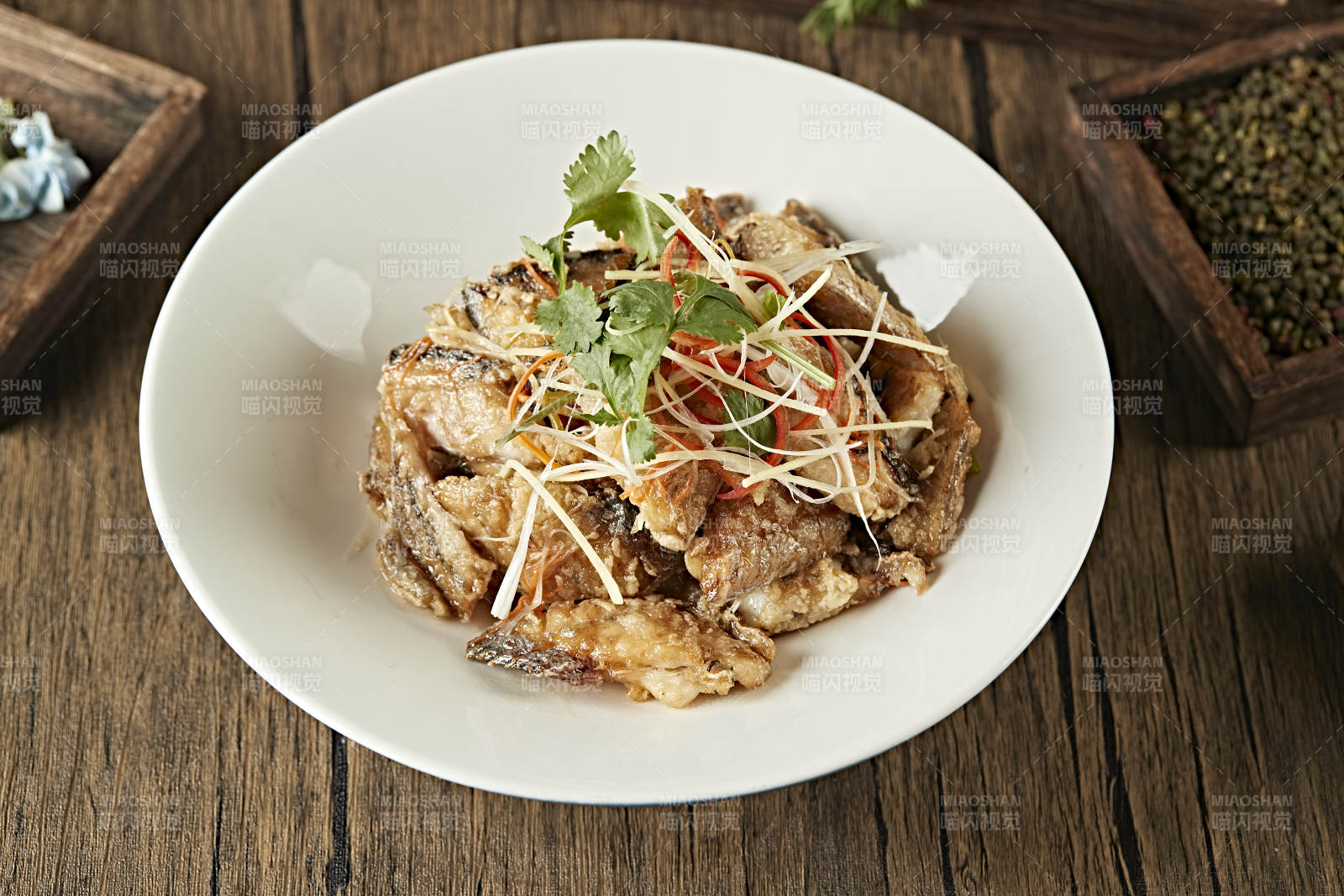 美味香酥带鱼段图片