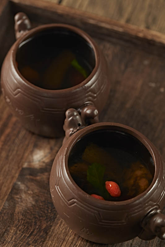 枸杞松茸排骨枸杞汤图片