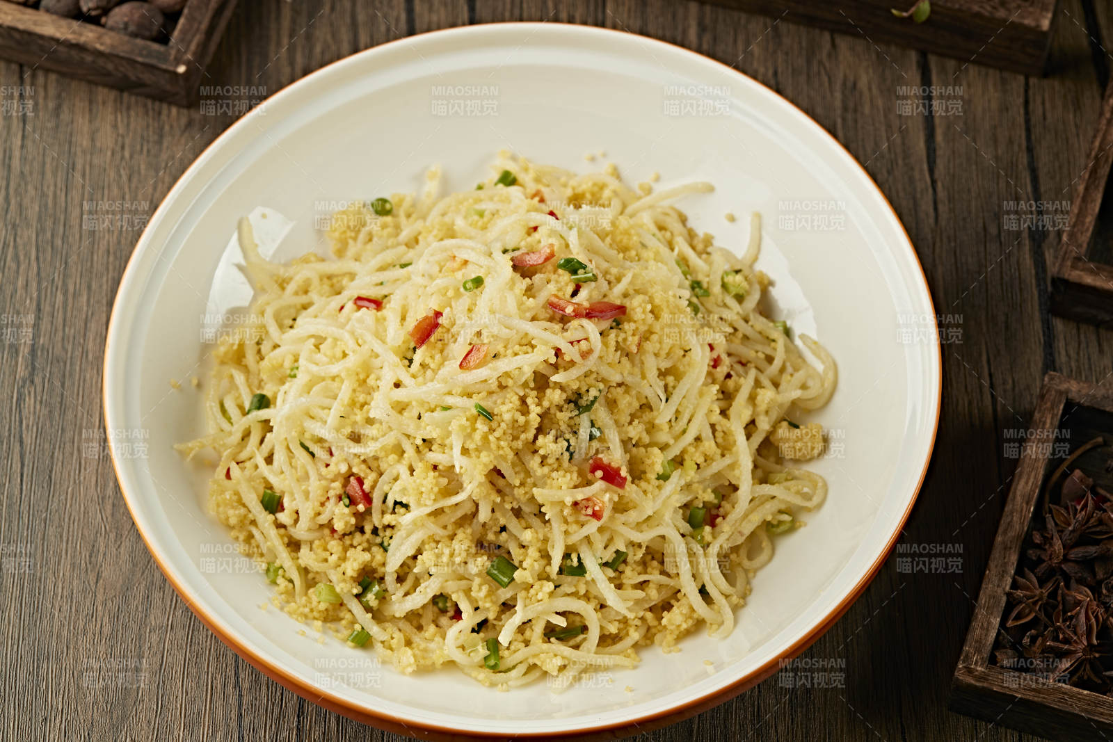 黍米金米拌洋芋丝小米饭土豆丝图片