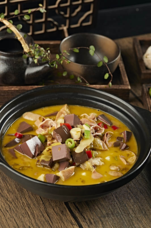 砂锅酸汤毛血旺图片