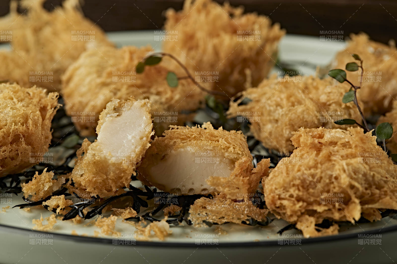 油炸柳稣鲜鲍鱼图片