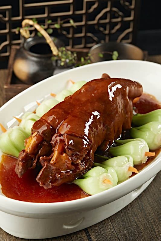 浇汁红烧大牛蹄图片