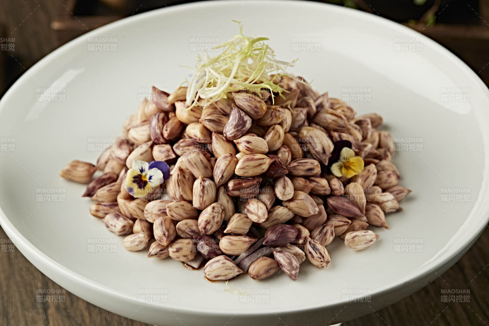 浇汁老醋七彩花生图片