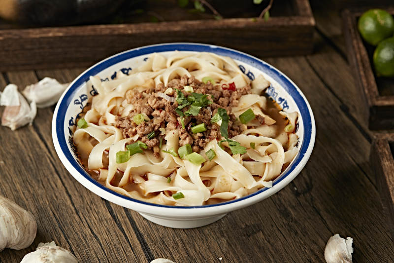 传统山西刀削面图片