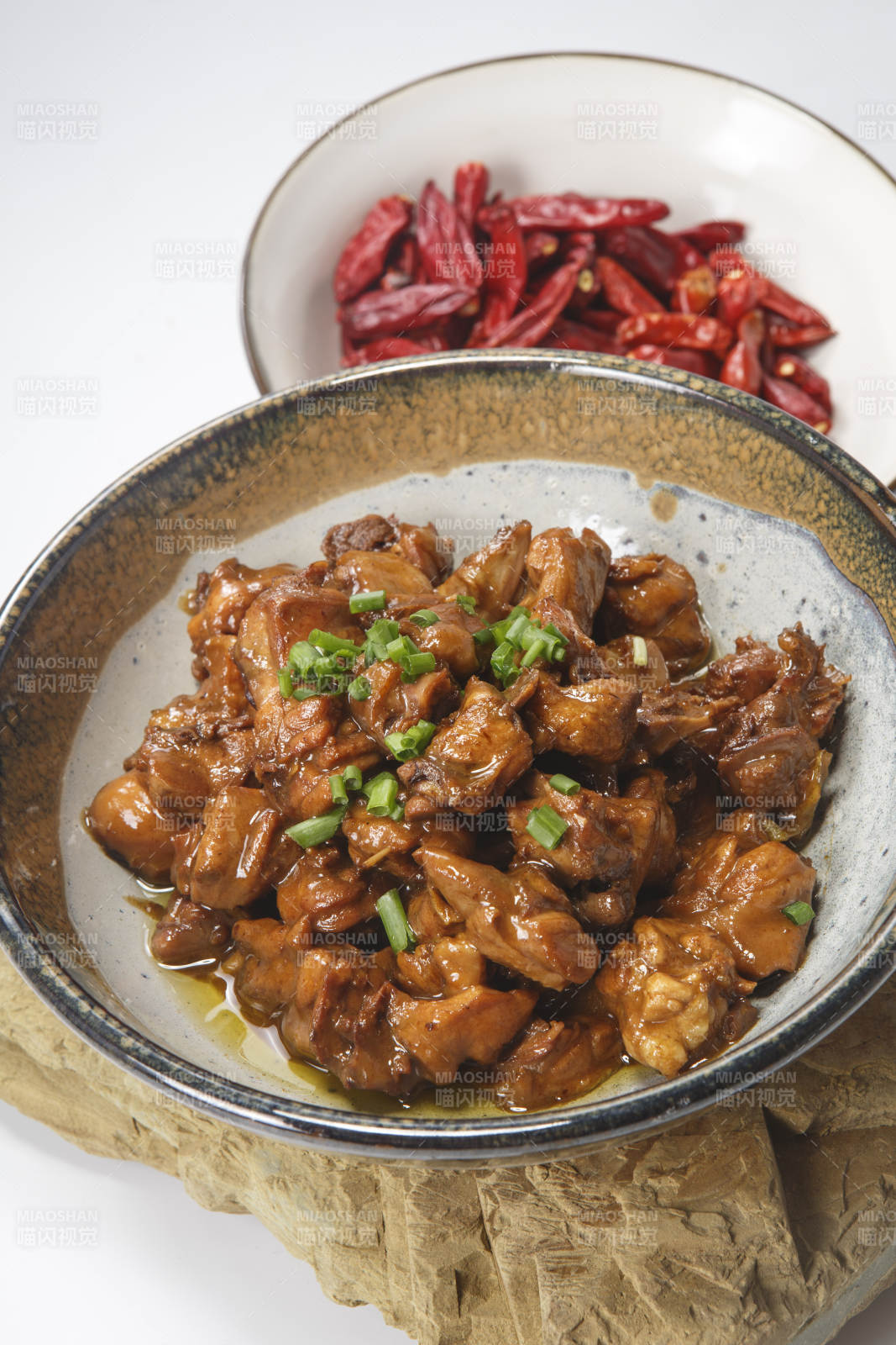 葱香红烧柴鸡块图片