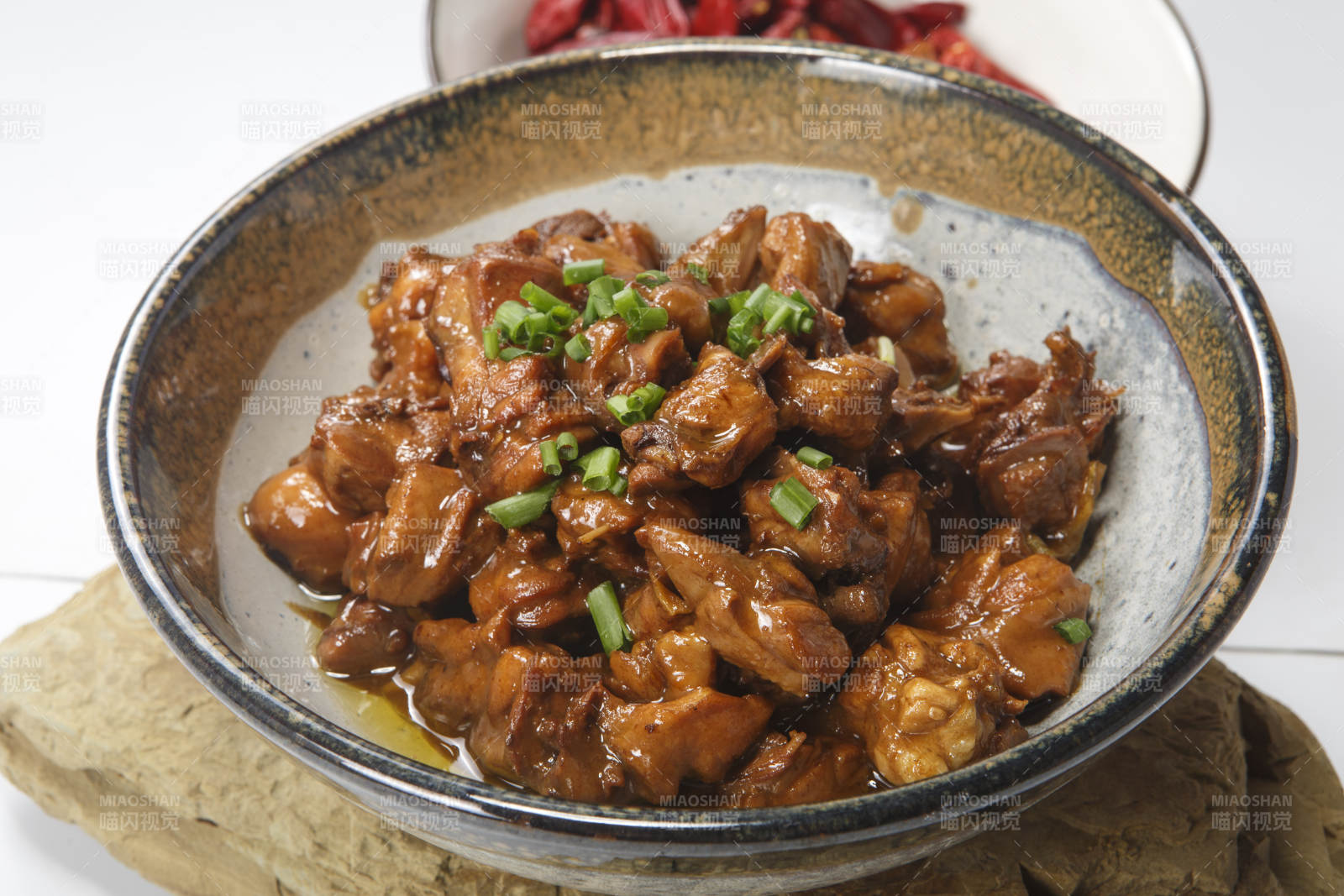 葱香红烧柴鸡块图片