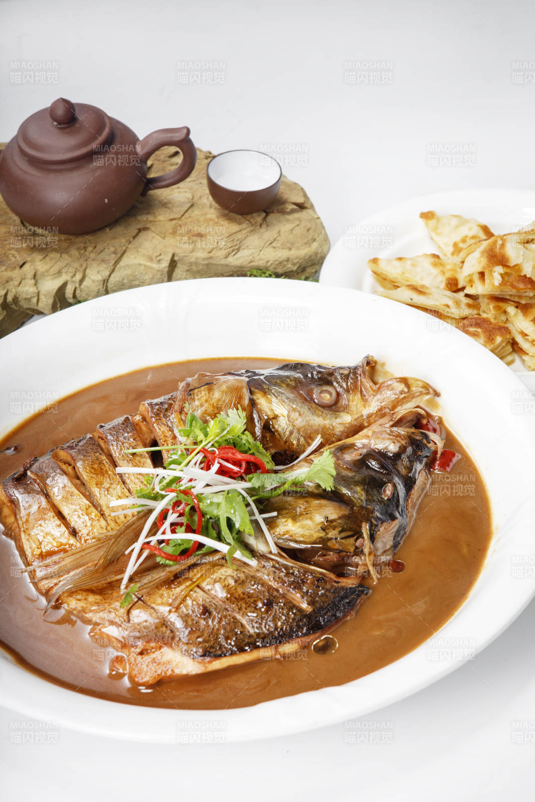 老北京鱼头泡饼图片