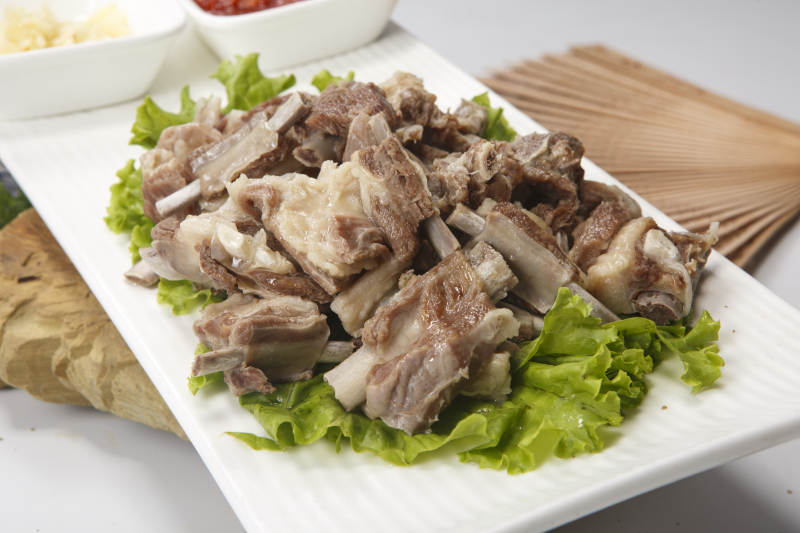 清炖蒜香羊排图片