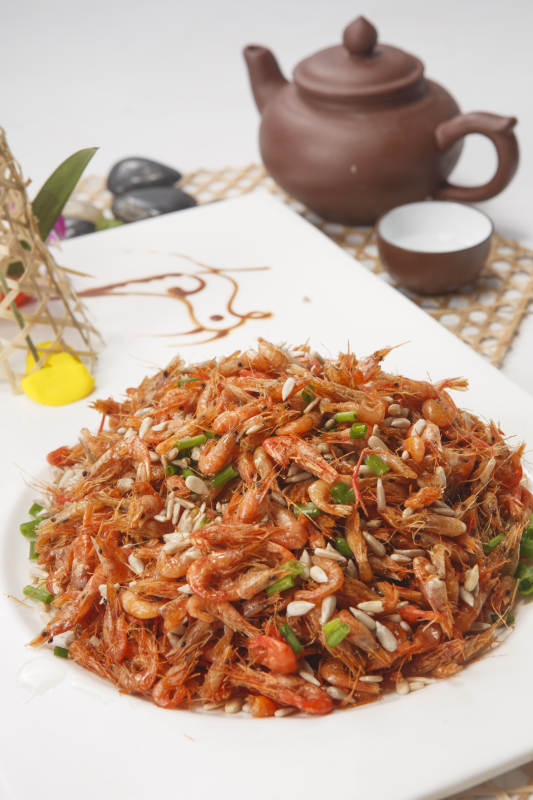 干炸辣椒小河虾图片