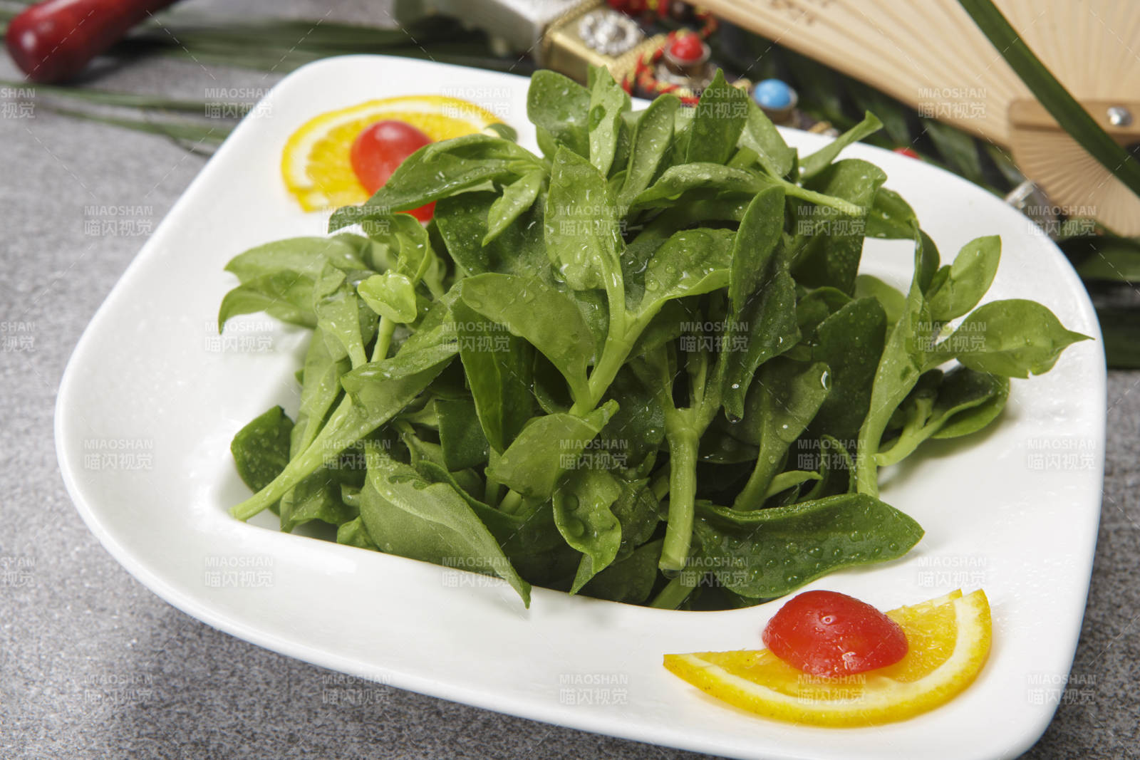 麻酱凉拌穿心莲图片