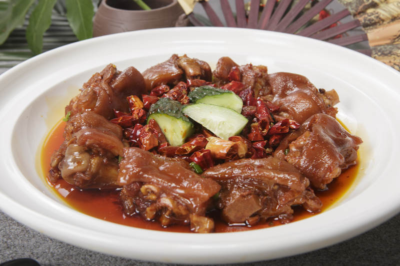 红烧辣子猪脚图片