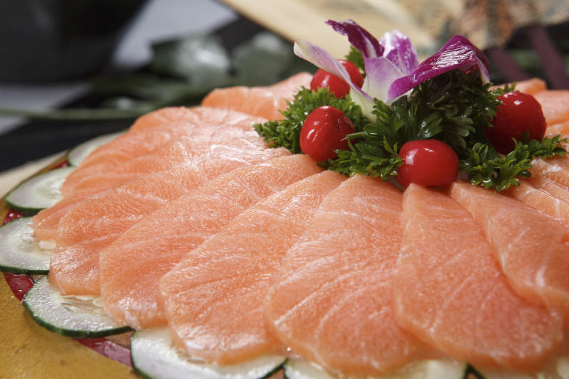 冰镇三文鱼吞拿鱼图片