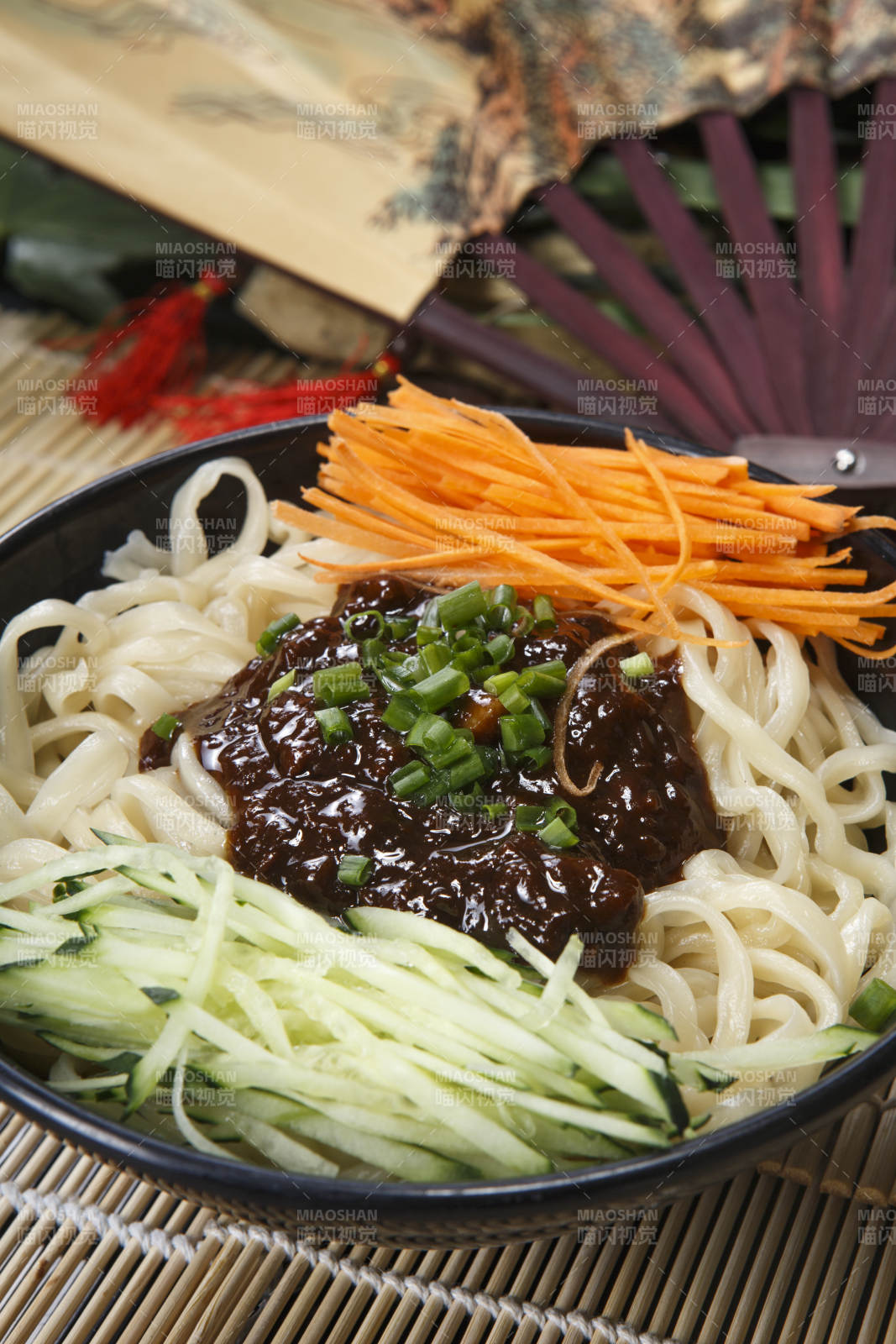 老北京肉丁炸酱面图片