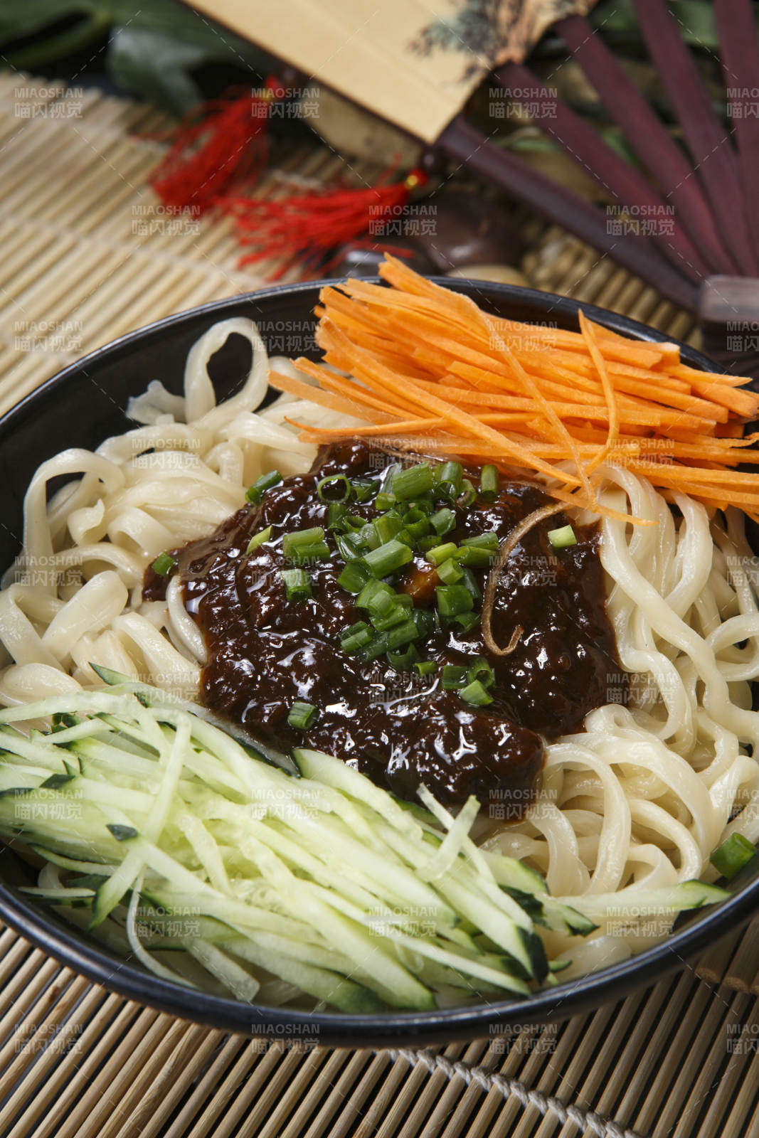 老北京肉丁炸酱面图片