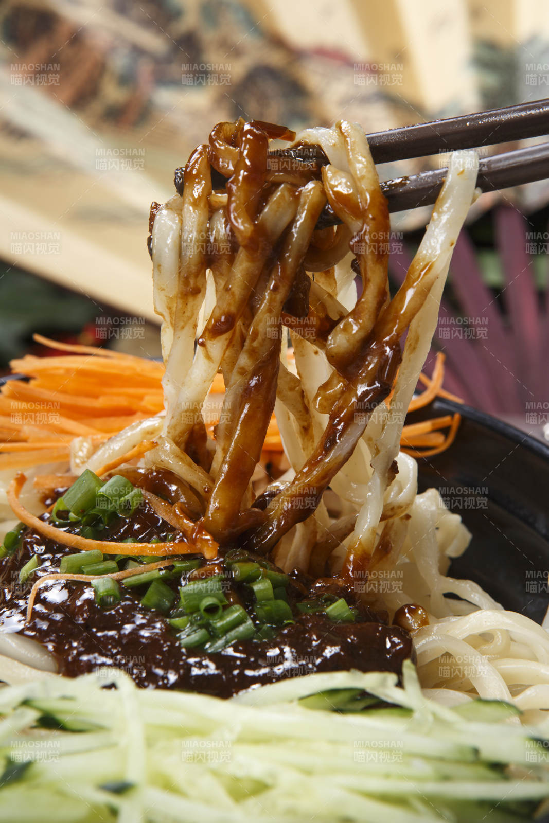 老北京肉丁炸酱面图片